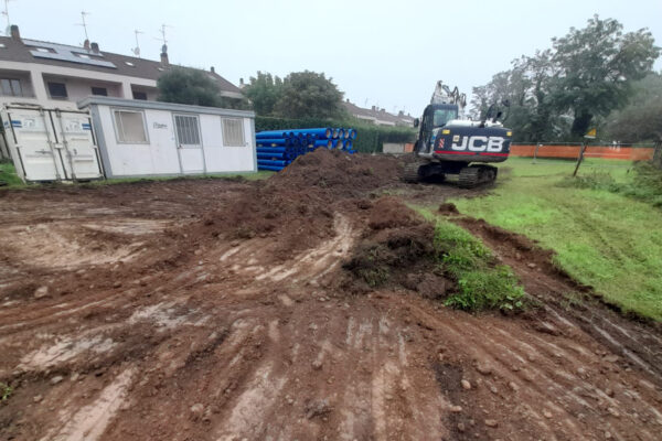 Cantiere stradale in Villasanta per la realizzazione della nuova dorsale acquedotto.